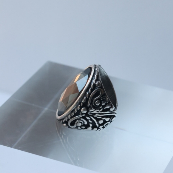 Silver-tone Ring with Faceted Smokey Gray Acrylic Stone Size 5.5 - Picture 12 of 15